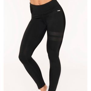 STRONGER LABEL athletic leggings!